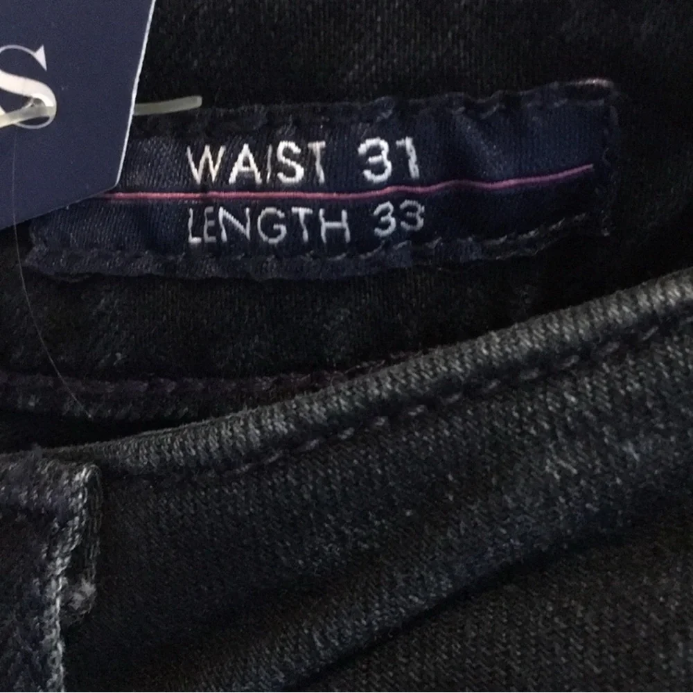 Vigoss Flare Leg Distressed Jeans Size 31” W x 33L ( 11/12 ) NWT - Picture 7 of 15